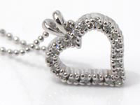 0.21 CT Heart Round Diamond Pendant 14k White Gold