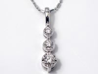 0.37 CT 3 Stone Round VS Diamond Pendant 14k White Gold