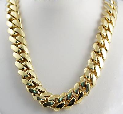 gold necklace in 32 grams